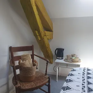  Couette-café Pourgues France